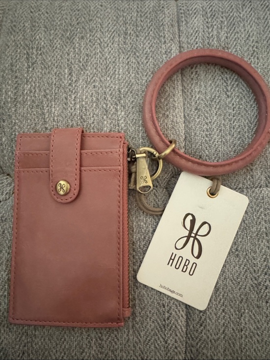 HOBO Handbags - NWT, HOBO ring card wristlet .